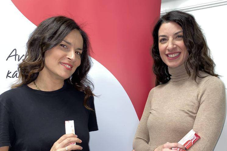 Η Κορίνα Στεργιάδου και η Άντζελα Ευριπίδη μοιράζονται μαζί μας το μυστικό ομορφιάς τους