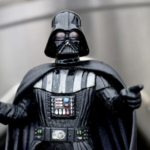 Κορονοϊός: Πήγε Super Market ντυμένος «Darth Vader»