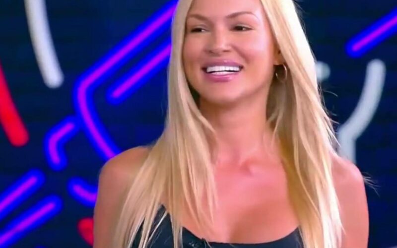 Βίκυ Κάβουρα