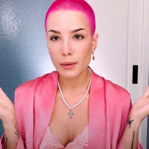 Η Halsey δημιούργησε δική της σειρά καλλυντικών και κάνει το πρώτο της tutorial!