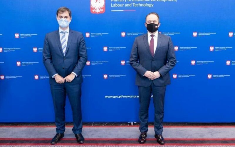 Πτήσεις: Τρεις από τη LOT μετά το μεγάλο ενδιαφέρον