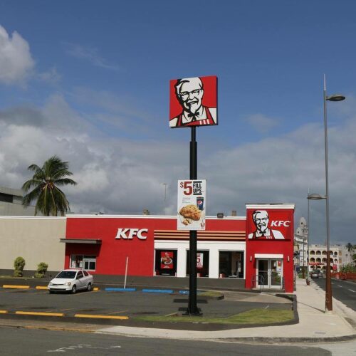 KFC : Η ζωή του ιδρυτή θα γίνει ταινία