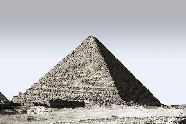 Πυραμίδες