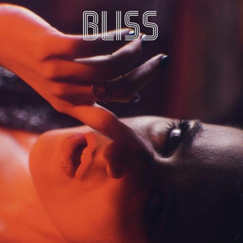 Bliss: Το νέο του τραγούδι που πρέπει να ακούσεις