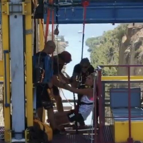 Σάσα Σταμάτη: Έκανε bungee jumping στον Ισθμό (vid)
