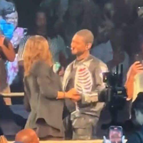 Usher: Αφιέρωση στην Jessica Alba σε σόου του στο Λας Βέγκας