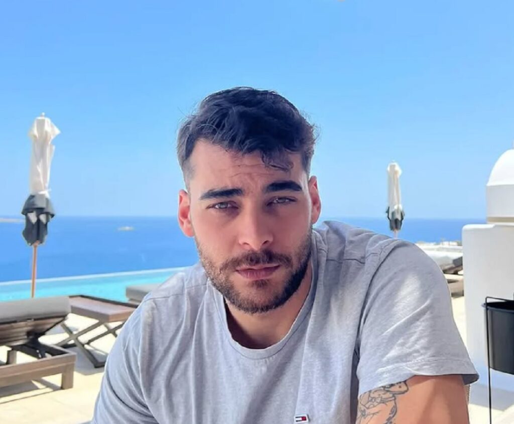 Μπάμπης Καρατζάς: Ο bartender, οι παρεξηγήσεις και το TikTok