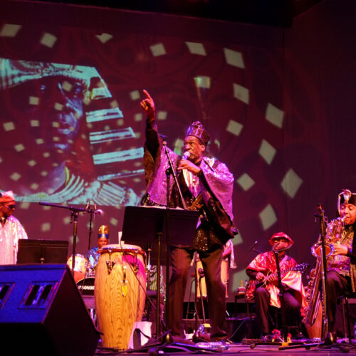 Κυρ Ρα Arkestra: Η εμφάνιση στο Christmas Theater στις 15 Μαΐου