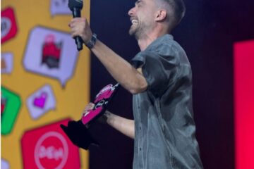 Fipster: Αναδείχθηκε Viral Hero of the Year στα MAD VMA