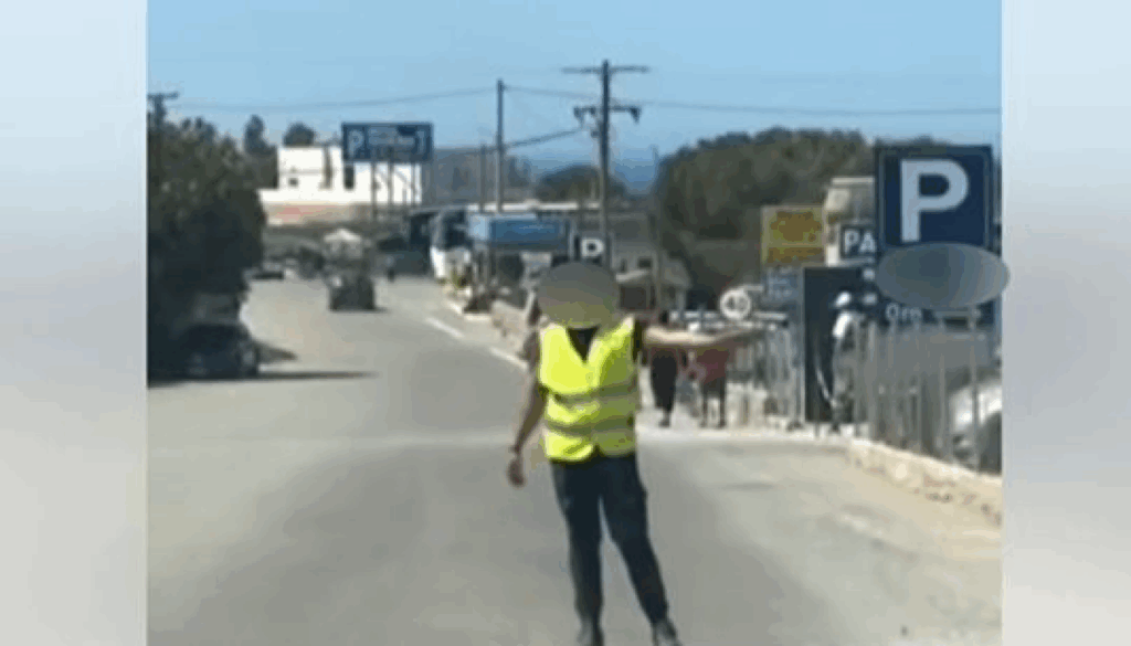 Ελαφονήσι: Συνελήφθη κράχτης στο Ελαφονήσι που «ψάρευε» τουρίστες