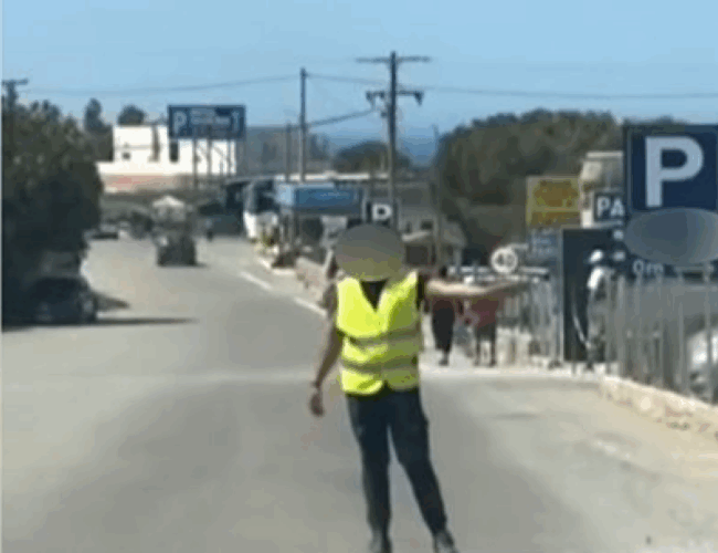 Ελαφονήσι: Συνελήφθη κράχτης στο Ελαφονήσι που «ψάρευε» τουρίστες