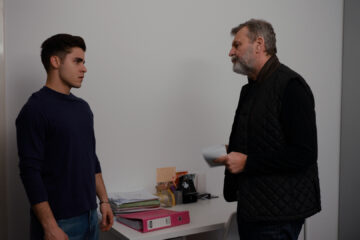 Η γη της ελιάς: Ο Κουράκος γίνεται έξαλλος με την απόπειρα του Πότη