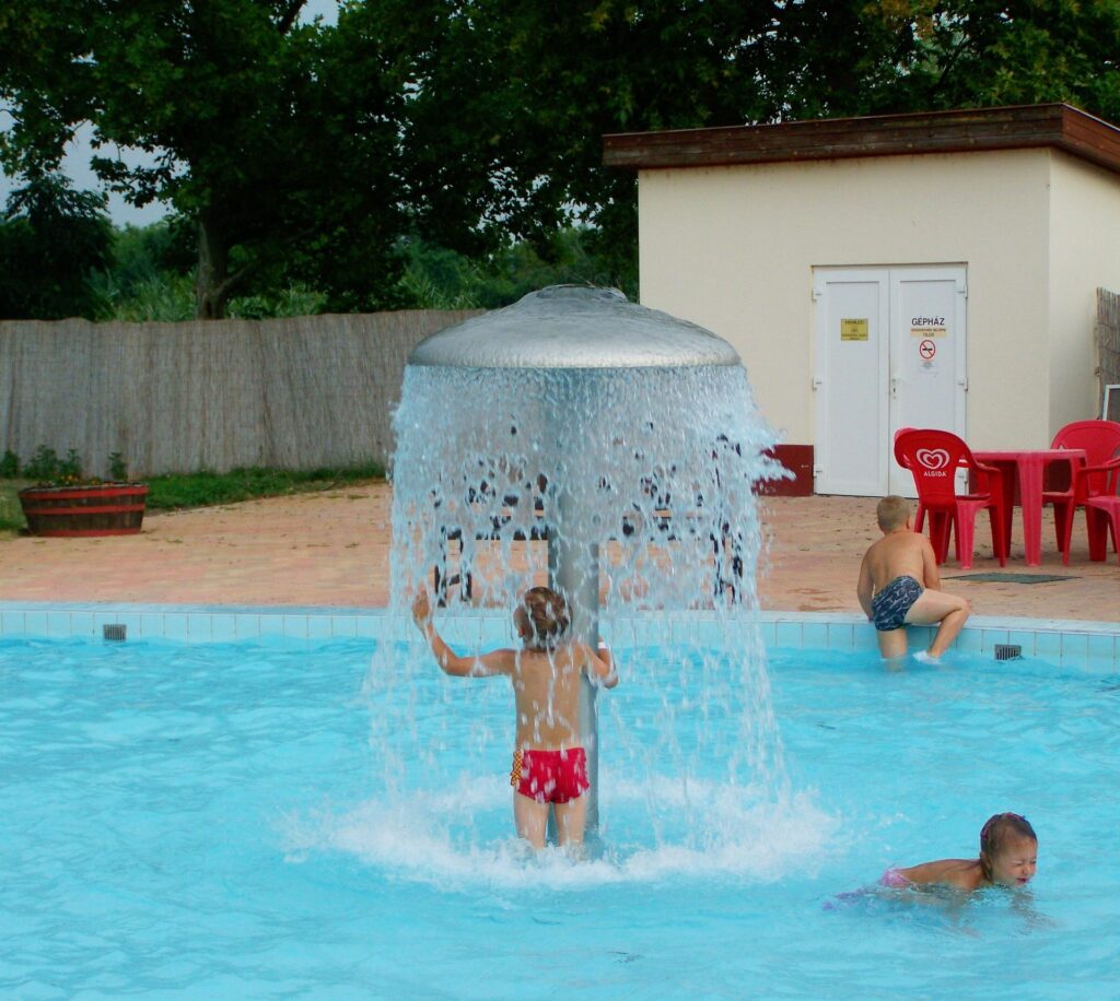 Καύσωνας: Στους 45°C ο υδράργυρος – Ποιες περιοχές θα «λιώσουν» στη ζέστη