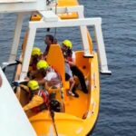 Φλόριντα: Πατέρας πήδηξε στον ωκεανό για να σώσει την κόρη του