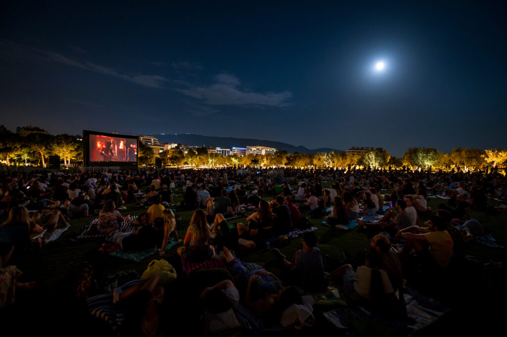 Πανσέληνος: Full Moon Sleepover με τους Πειρατές της Καραϊβικής