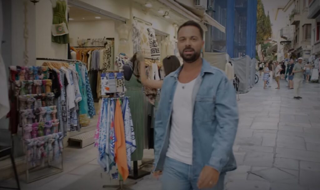 Ηλίας Βρεττός: Το νέο του τραγούδι και το music video